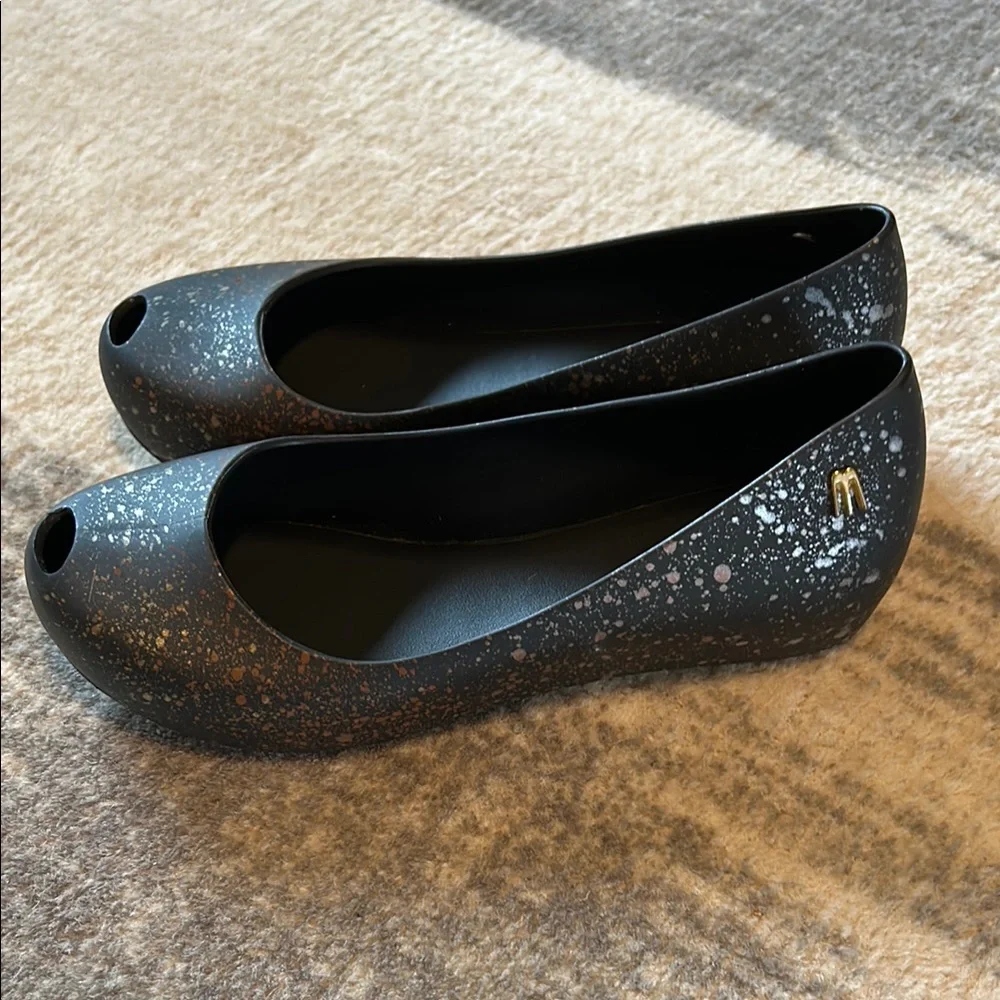 Mini Melissa Kids Black Peep Toe Ballerina Flats. - Picture 4 of 7